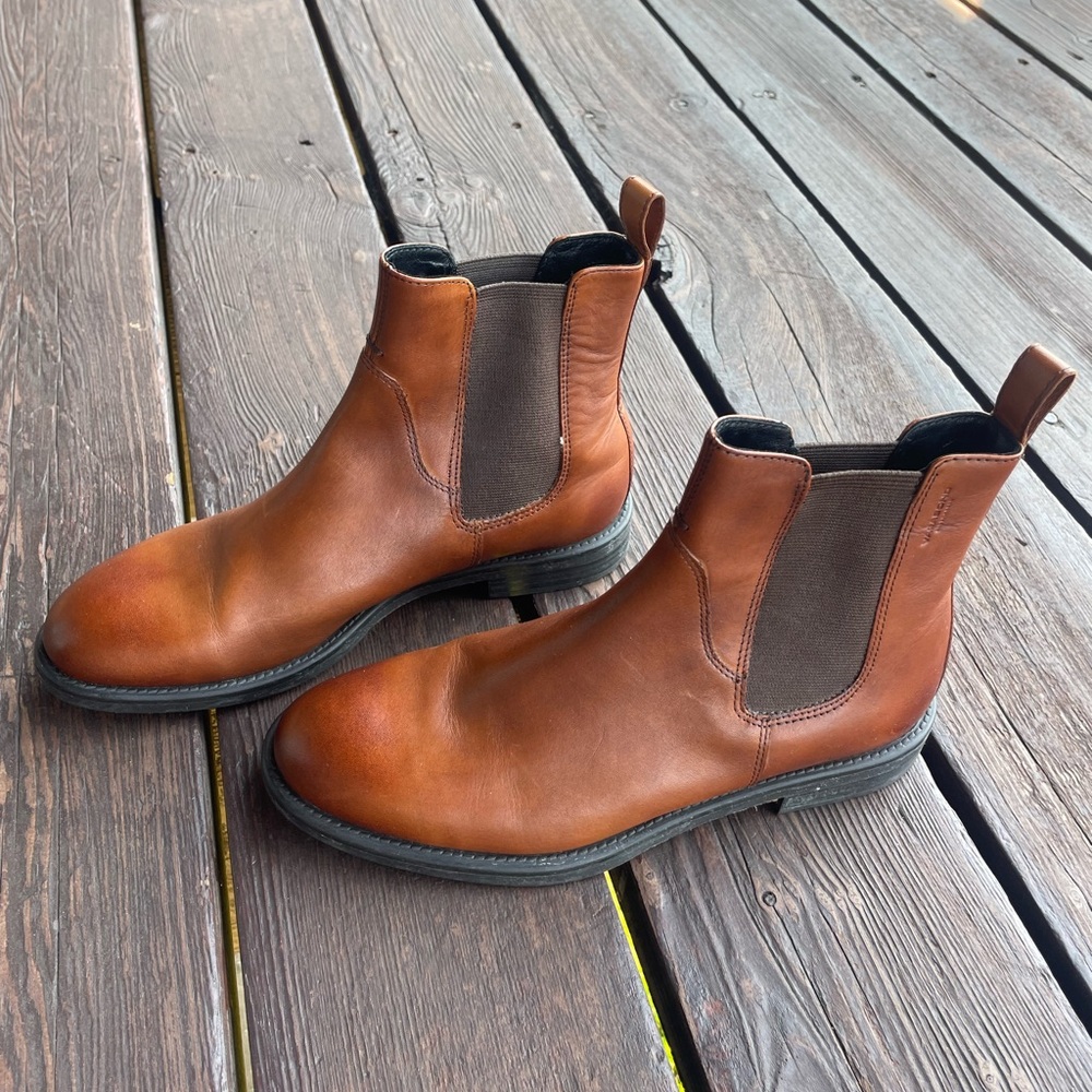 Vagabond Brown Chelsea Boots